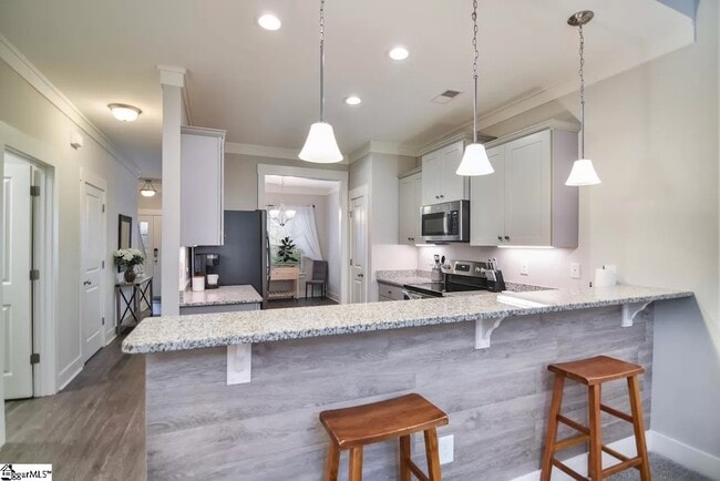 Building Photo - 826 Stonebriar St