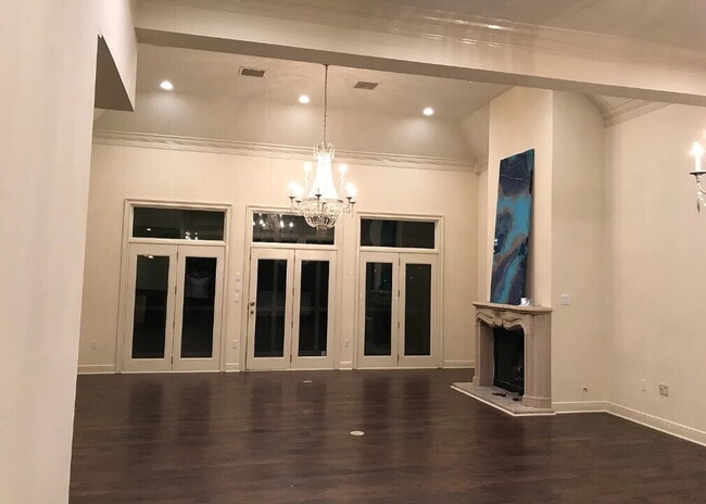 Building Photo - Experience Luxurious Living: Spacious 3-Bedroom Home with Golf Course views on Pebble Beach Drive!