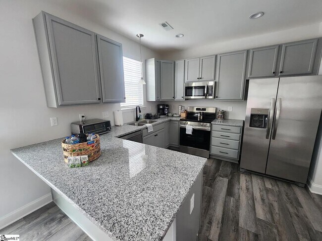 Building Photo - 29 Snowmill Rd