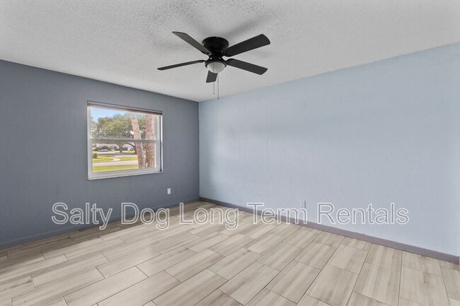 Building Photo - 800 Black Duck Dr