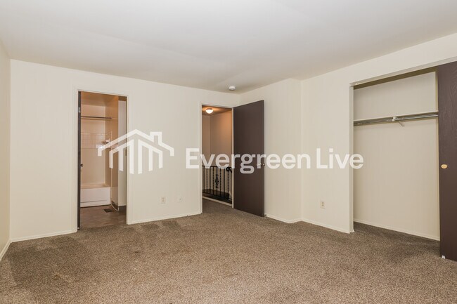 Building Photo - 7977 Mt Hood