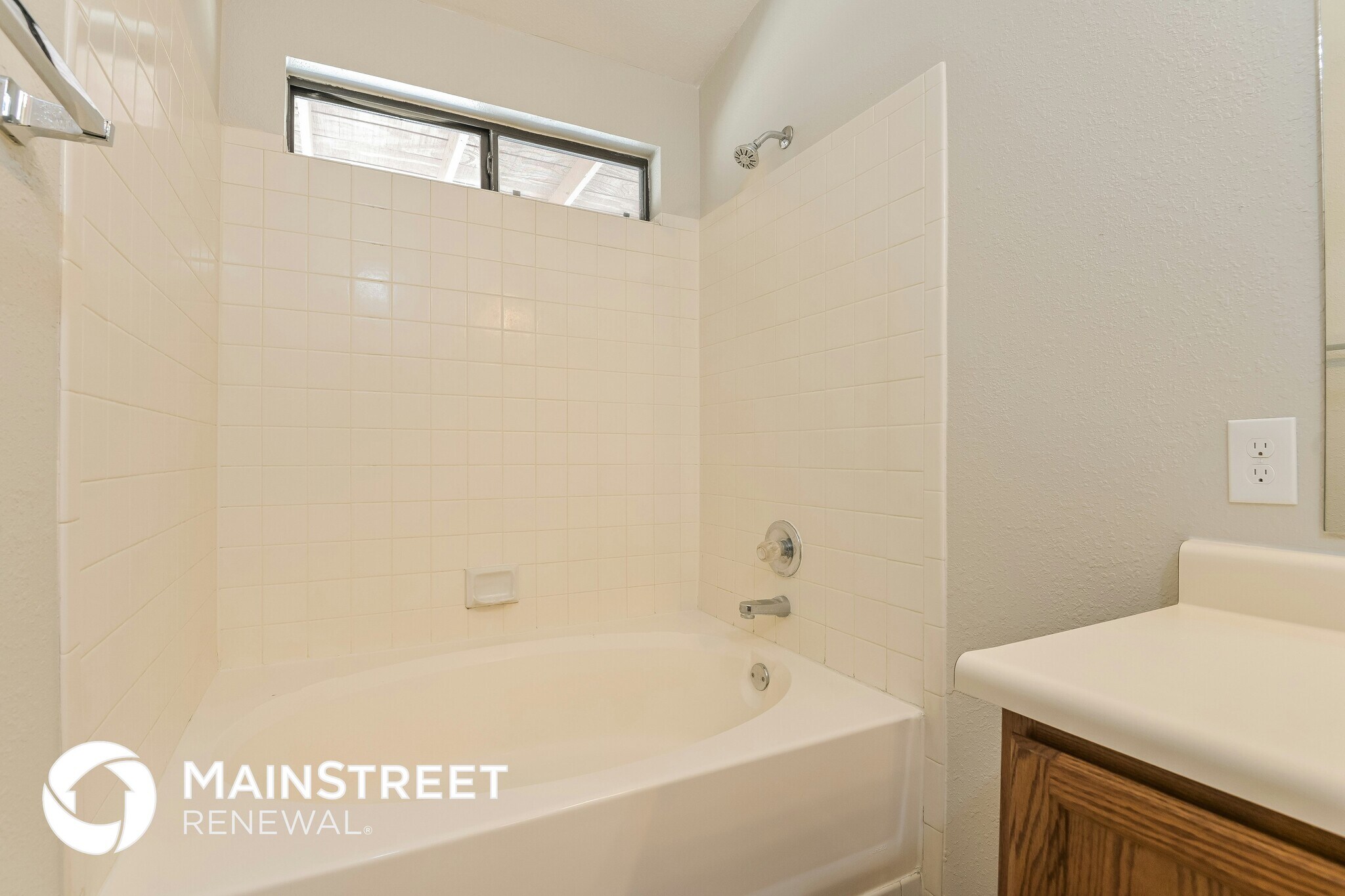 Building Photo - 8136 S Carbury Way