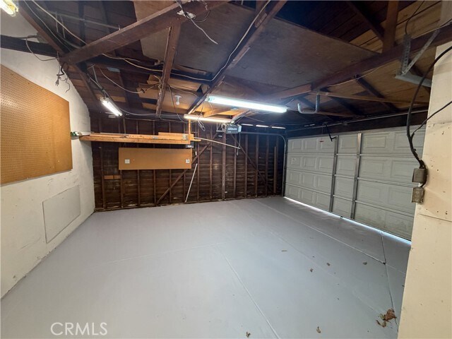 Building Photo - 126 S Batavia St