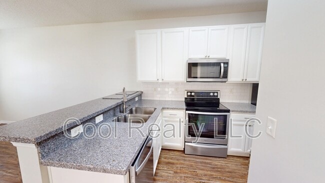 Building Photo - 448 Sherwood Oaks Dr