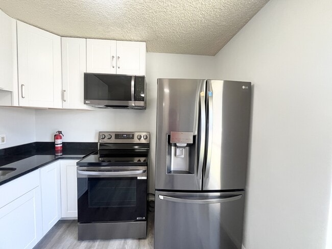 Building Photo - 1265 Crandall Ave S