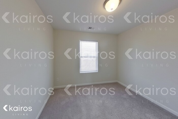 Building Photo - 306 Foxtrot Trl