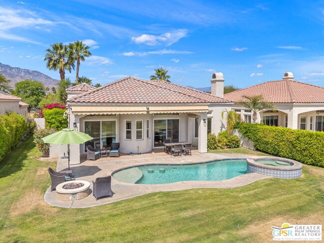 Building Photo - 88 Vía Las Flores