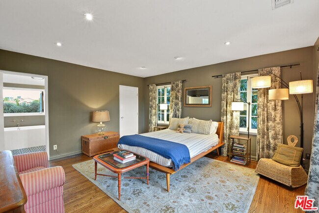 Building Photo - 6717 Whitley Terrace