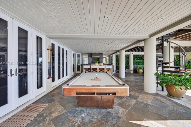 Building Photo - 14 W San Marino Dr