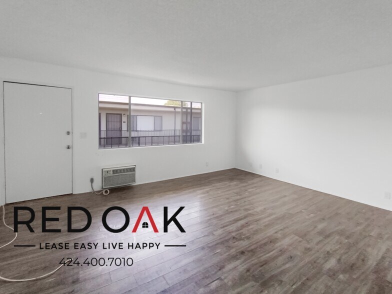 Building Photo - 7466 Rosemead Blvd