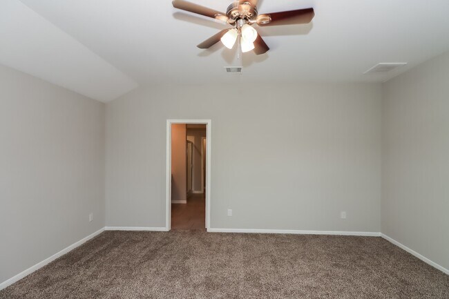 Building Photo - 3003 Veeder Pass Ln