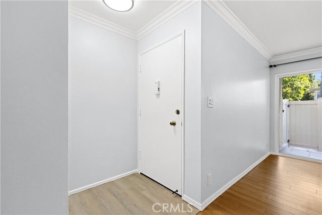 Building Photo - 11138 Aqua Vista St