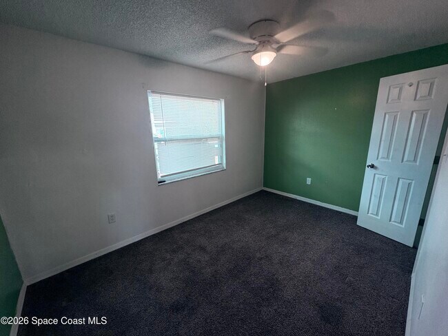 Building Photo - 830 Hartley Ave SW