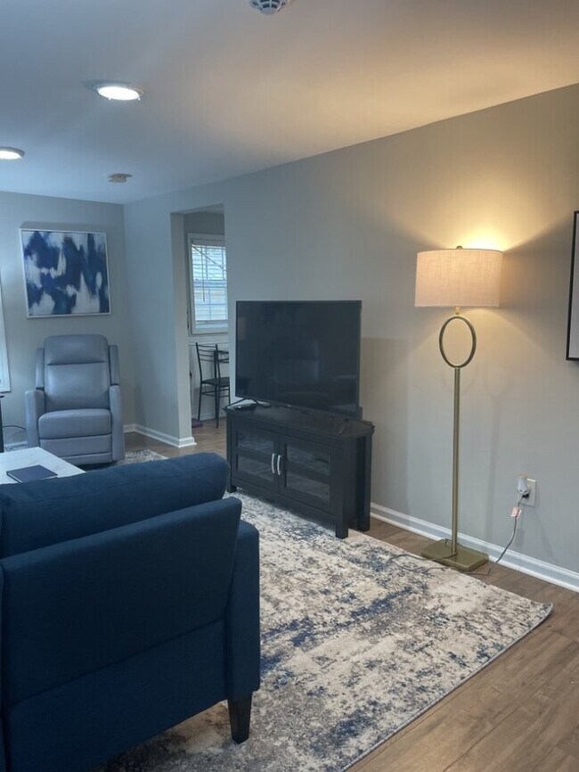 Building Photo - 408 Miles Jamison Rd