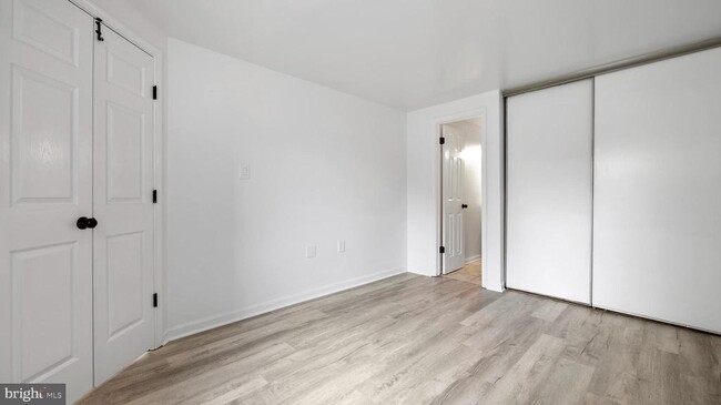 Building Photo - 4389 Pembrook Village Dr