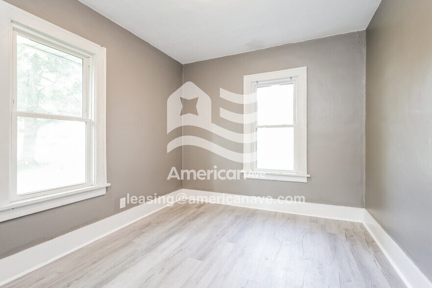Building Photo - 1706 Fremont St