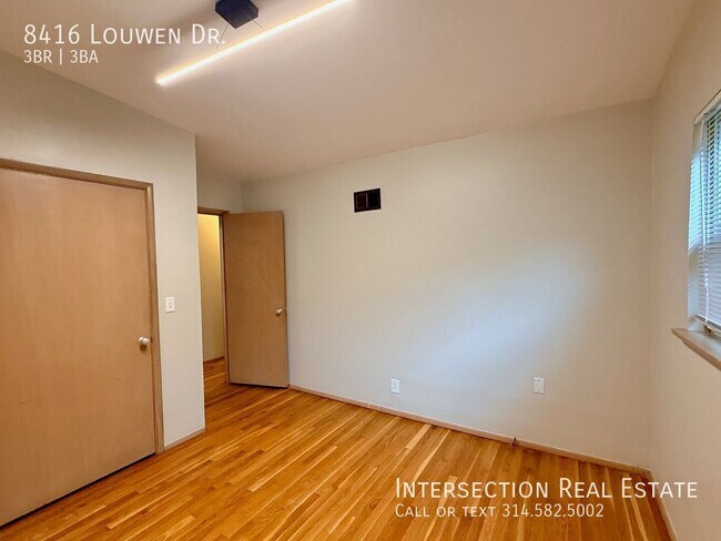 Building Photo - 8416 Louwen Dr