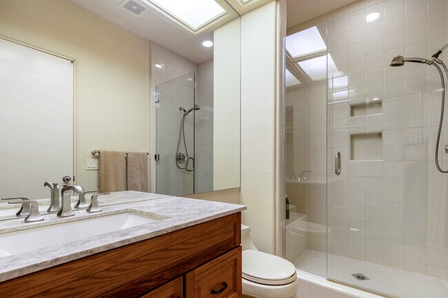 Building Photo - 413 White Horse Trail