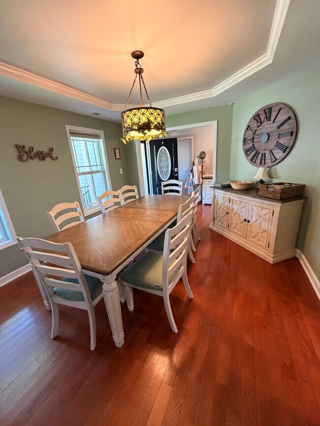 Building Photo - 207 Heather Brook Cir
