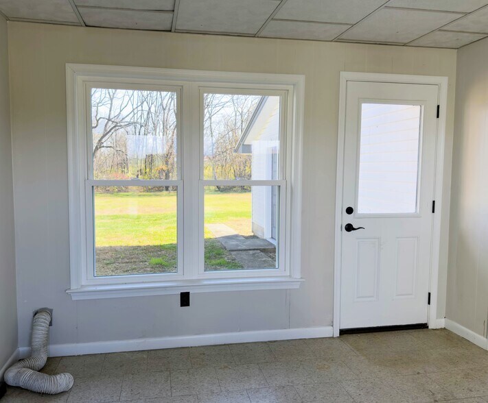 Building Photo - 1222 Katterman Hill Rd