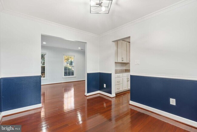 Building Photo - 2621 John Milton Dr
