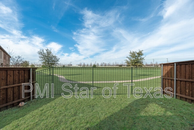 Building Photo - 4529 Titus Cir