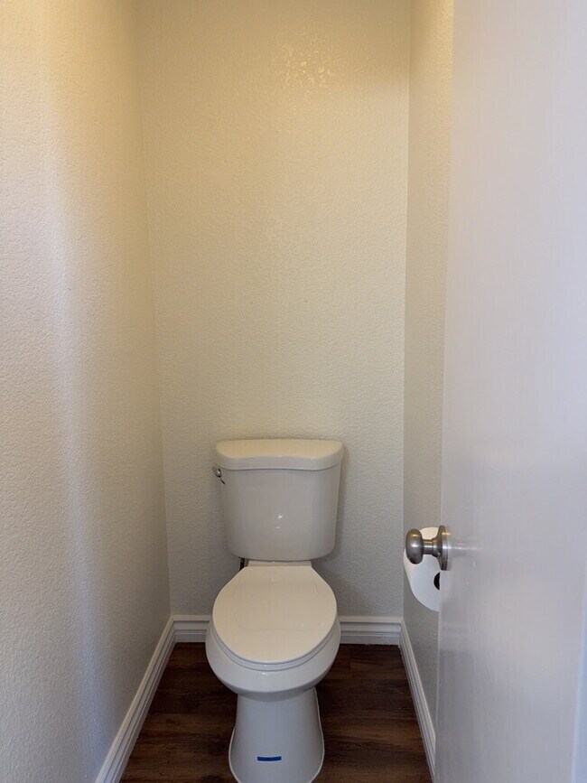 Building Photo - 1037 Milestone Ave