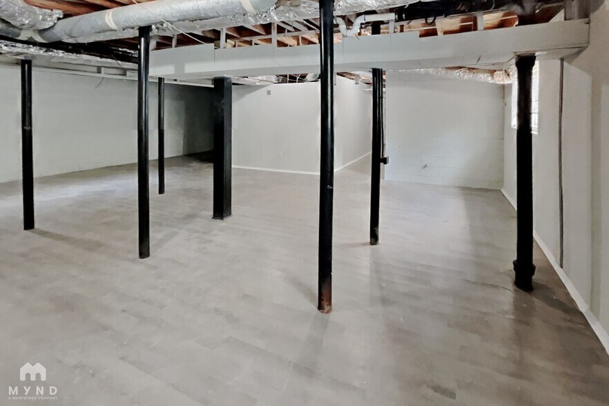 Building Photo - 1081 McCalla St NE