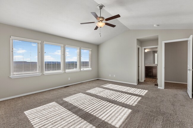 Mountaineer Townhome Bedroom - Residences at Indian Trail