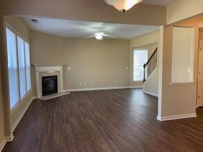 Building Photo - 5990 Crestwick Wy