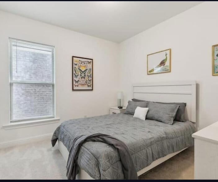 Building Photo - 9215 Asoka Ave