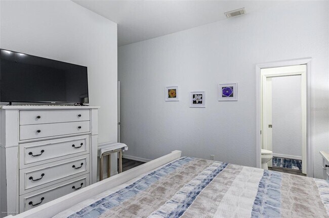 Building Photo - 27406 Tierra Del Fuego Cir