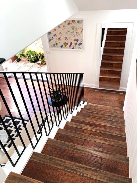 upstairs to bedroom - 5143 Shore Dr