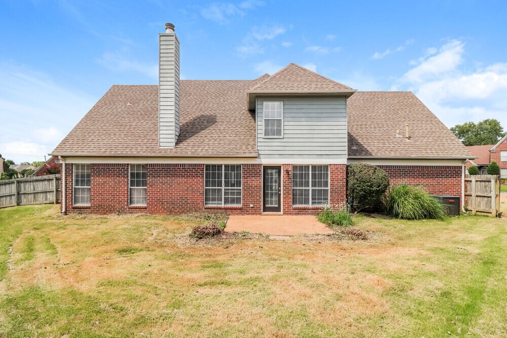 Building Photo - 1161 Red Fern Cir E