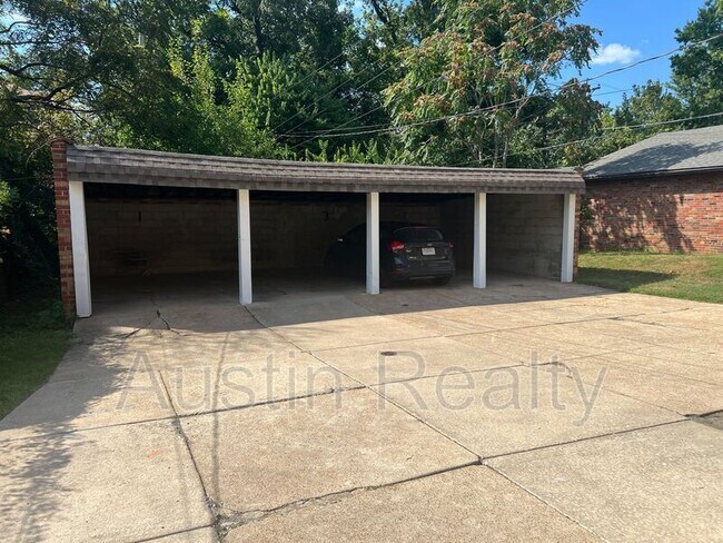 Building Photo - 1035 Claytonia Terrace