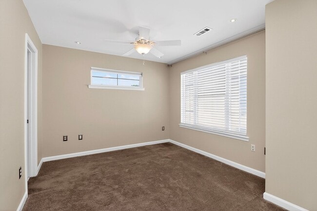 Building Photo - 3-Story Townhome in Historic Fourth Ward – Uptown Living