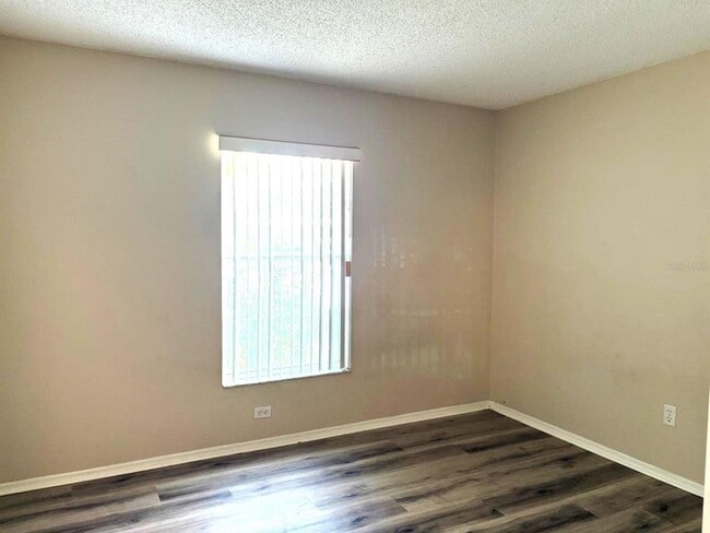 Building Photo - 1244 Barefoot Bay Dr