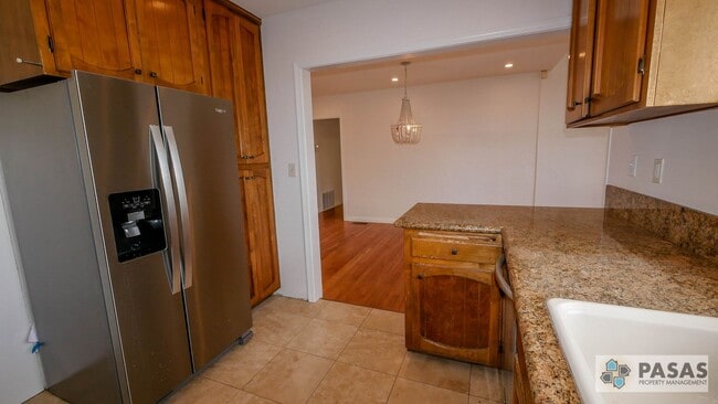 Building Photo - OPEN HOUSE, NOV. 24th at 2 pm - Downtown/Harbor Views!