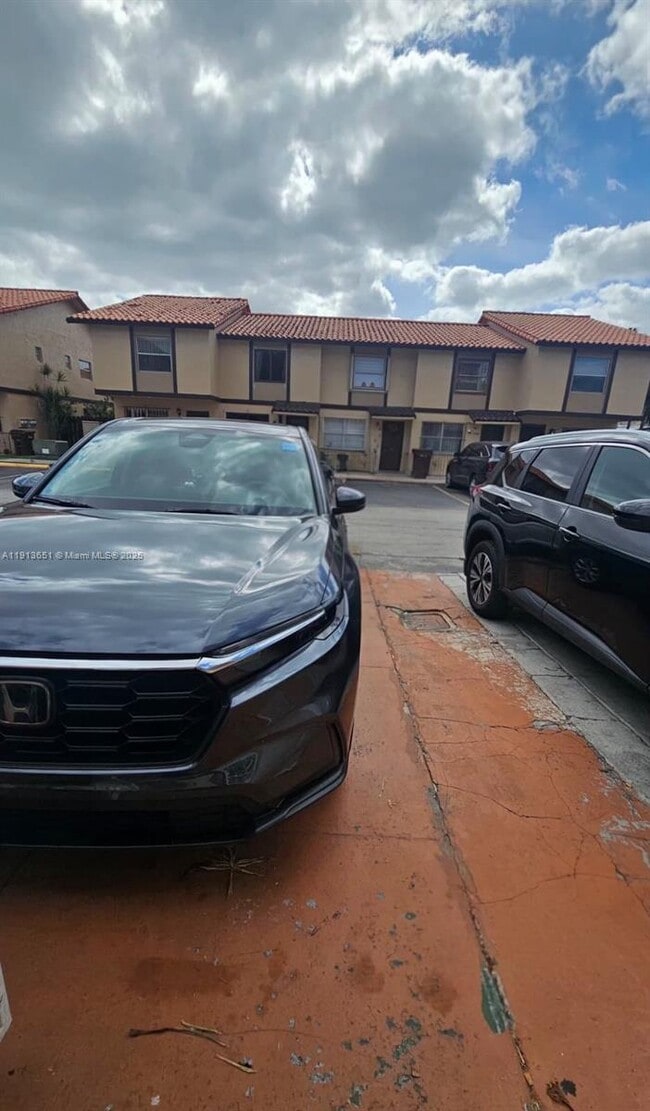 Building Photo - 1145 W 42nd St