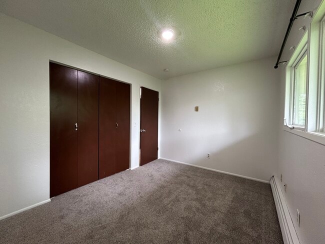 Building Photo - 1710 Muldoon Cir