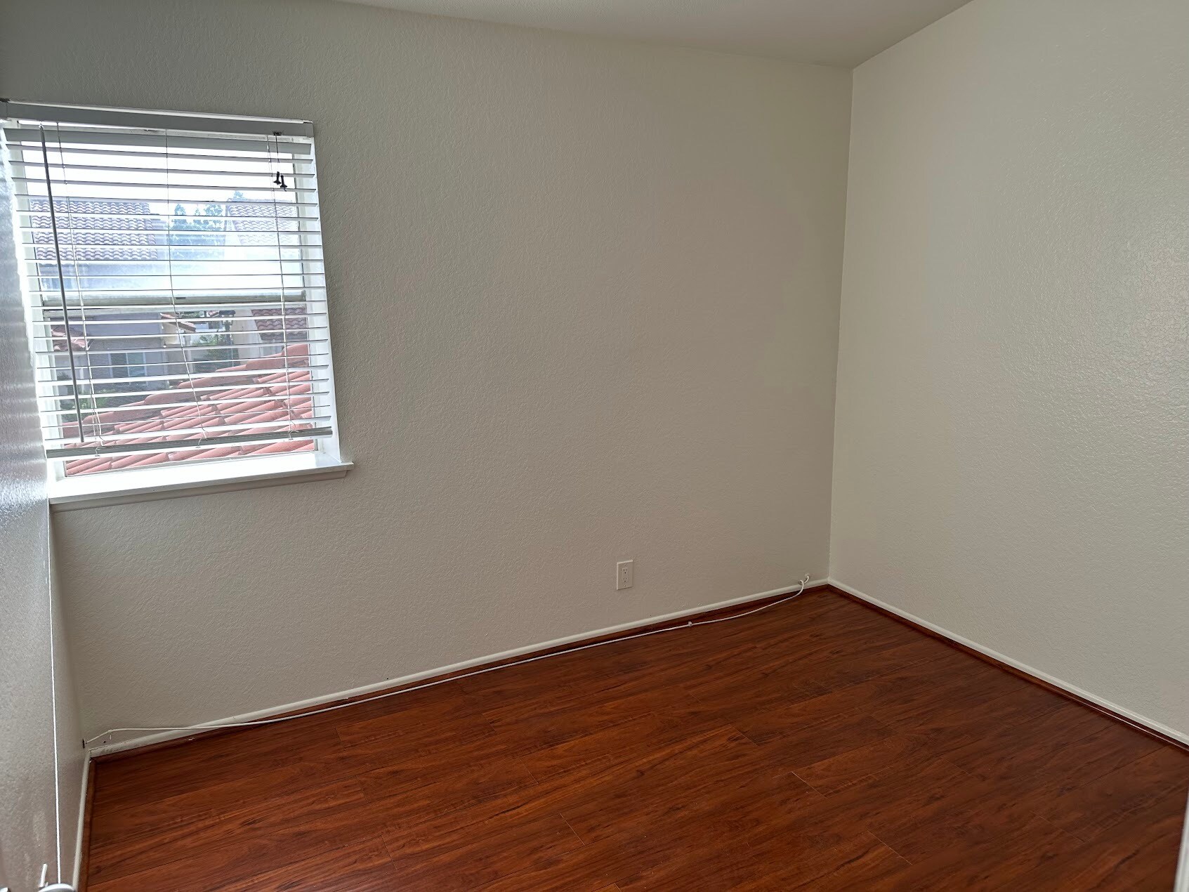 Building Photo - 9742 Willow Wood Dr