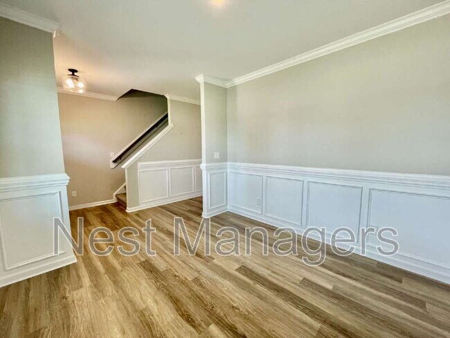 Building Photo - 141 Burnside Dr