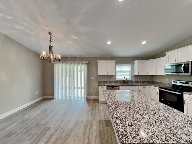 Building Photo - 7867 N Manville Rd
