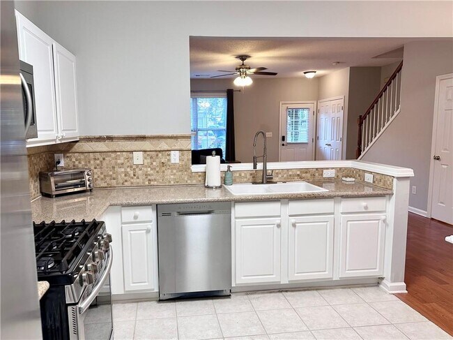 Building Photo - 10900 Wittenridge Dr