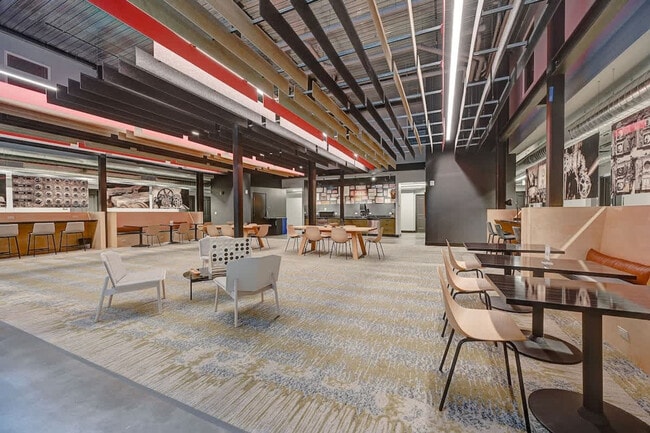 Building Photo - 1011 W Juneau Ave