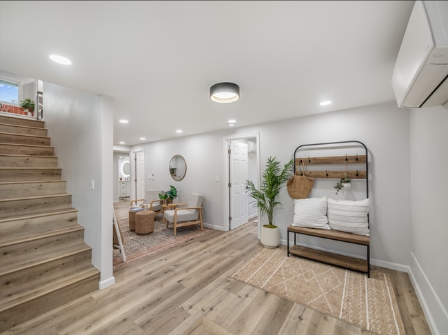 Building Photo - 1576 California Ave