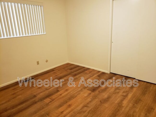 Building Photo - 137 E 5250 S