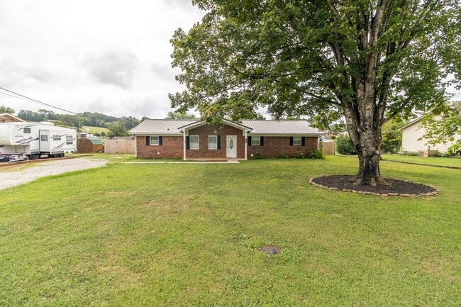 Building Photo - 2821 Vicksburg Ln