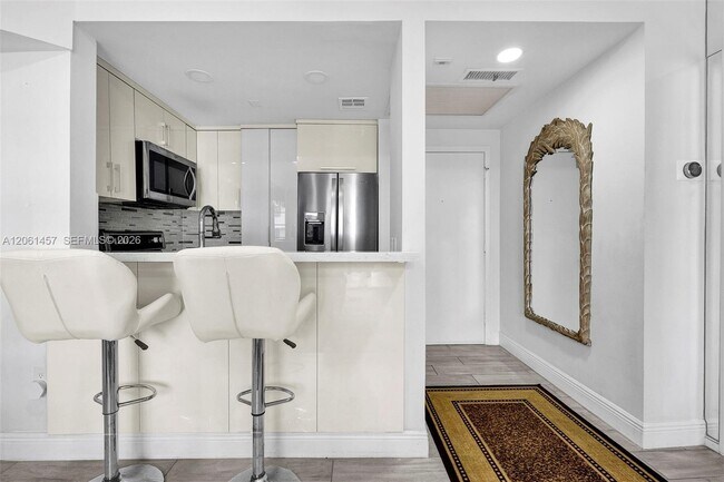 Building Photo - 1460 Ocean Dr