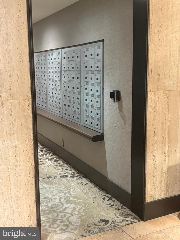 Building Photo - 224 W Rittenhouse Square